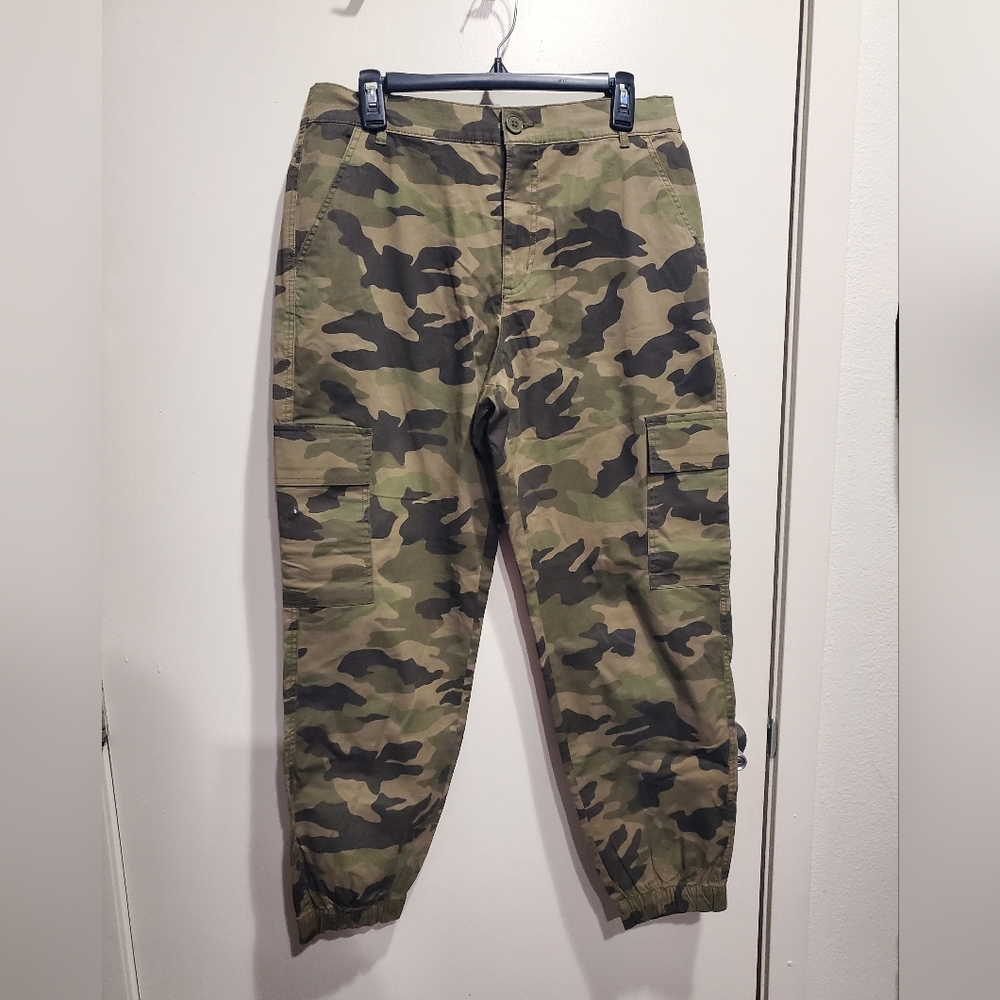 Men's Garage Camouflage Cargo Pants Large